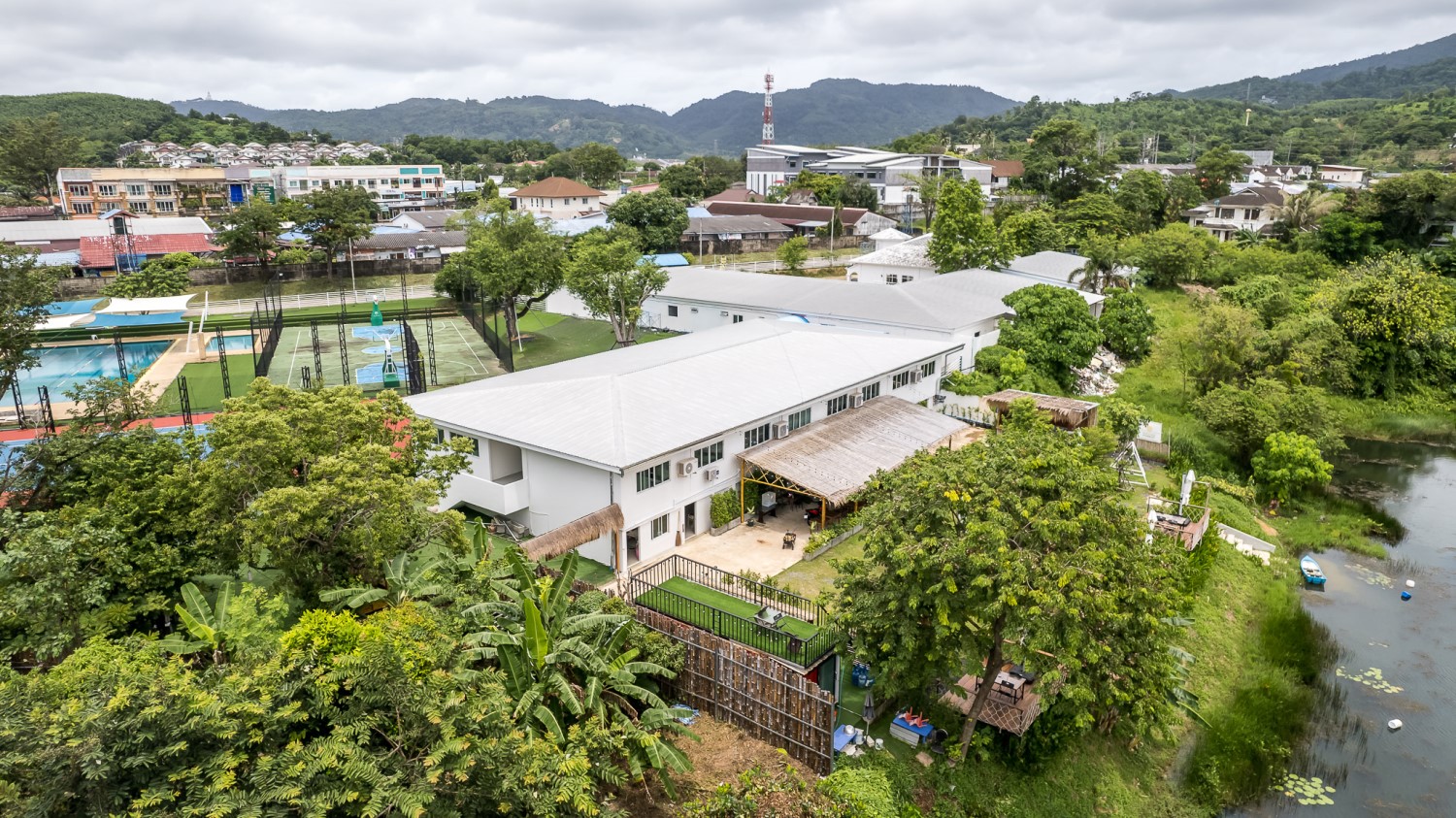 BHLS Campus BHLS Campus